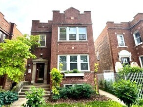 Building Photo - 6724 N Campbell Ave