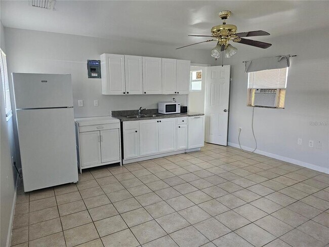 Foto del edificio - 3320 W Cordelia St
