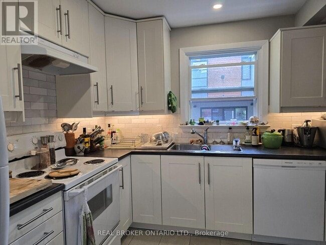 Building Photo - 269-269 Westhill Ave