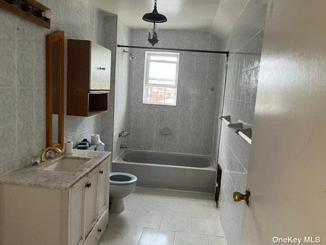 Foto del edificio - 33 Crosby Ave