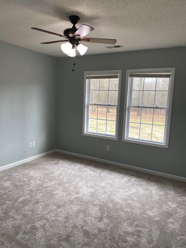 Foto del edificio - 1619 Preston Dr