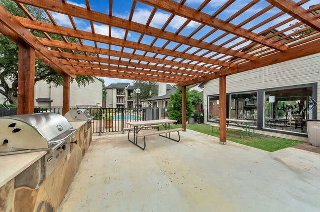 Foto del edificio - Oak Meadow Apartments (NEW)