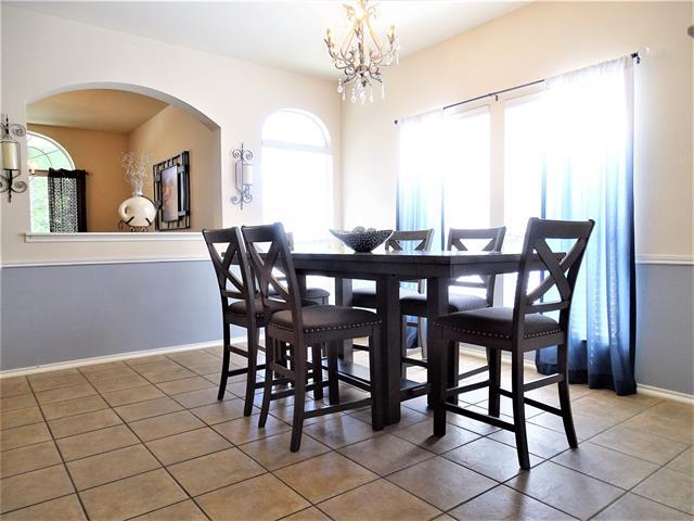 Building Photo - 9724 Hedge Bell Dr