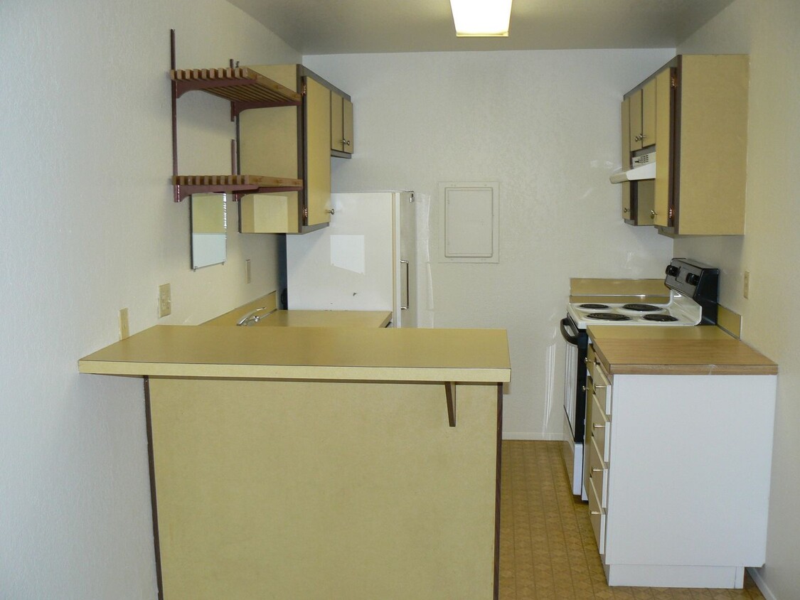 Primary Photo - Cozy Studio Condo at Gated, Sixty-01 Complex!
