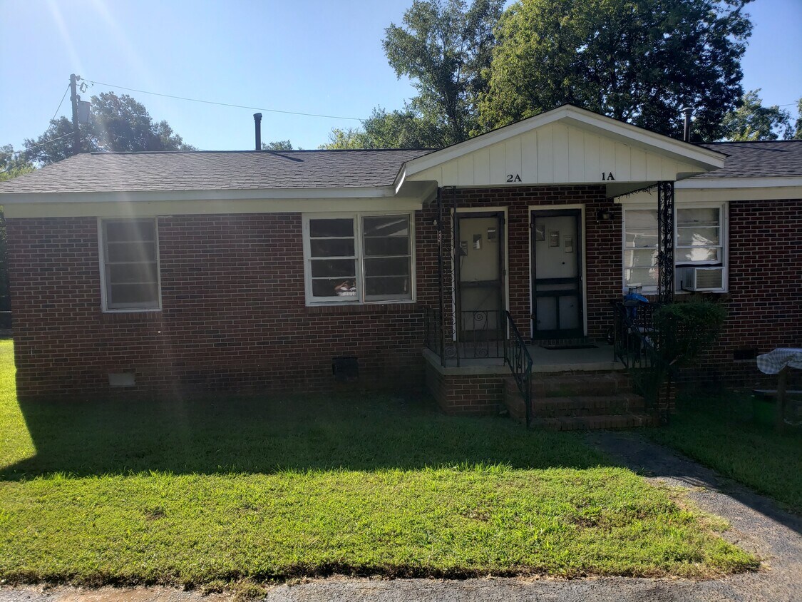 408 Pinckney St Unit 2A, Greenville, SC 29601 Apartments in