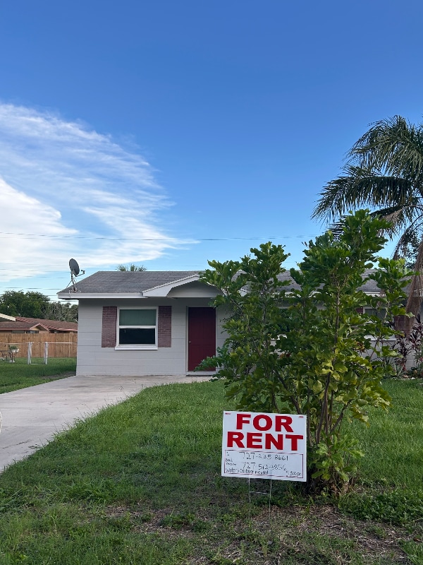 Primary Photo - 10158 106th Terrace