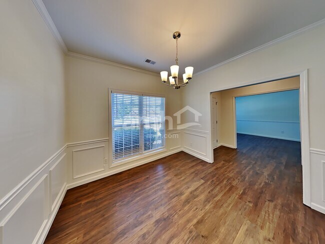 Foto del edificio - 952 Waldwick Dr