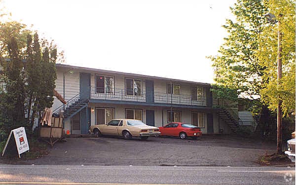 Primary Photo - Andrea Manor Apartments