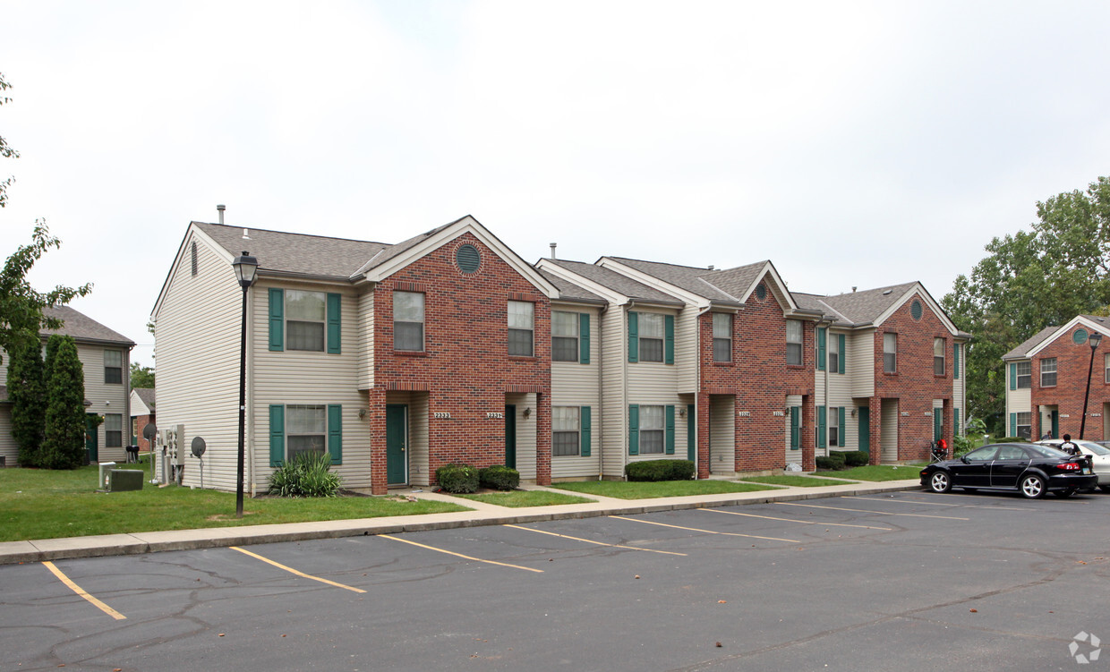 Primary Photo - Raspberry Glen Apartments