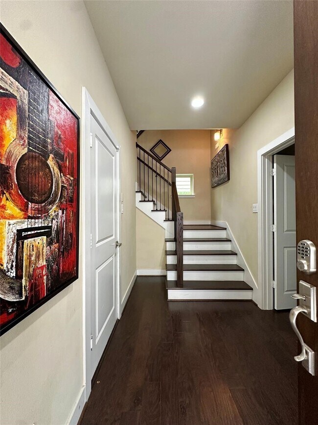 Foto del edificio - 4432 Eli St