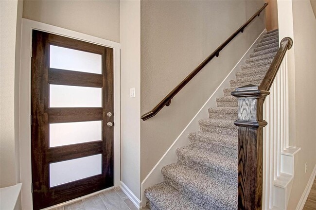 Building Photo - 315 N Spotted Fern Dr