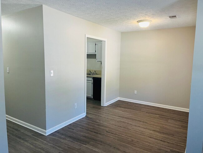 Foto del edificio - 120 Pine Terrace