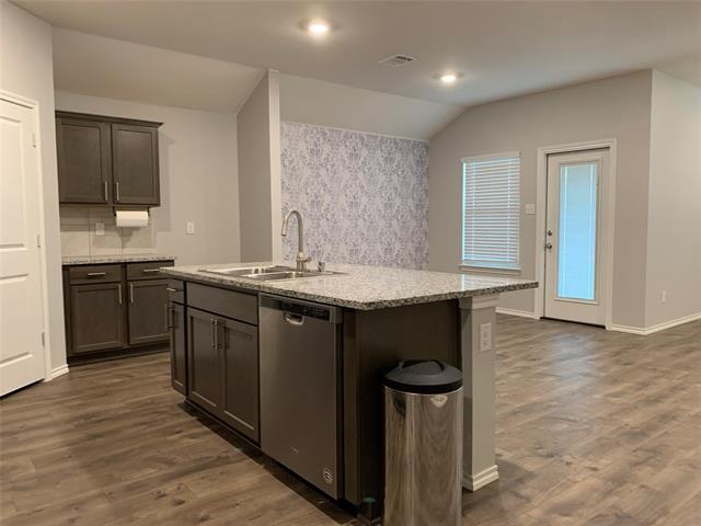 Building Photo - 727 Meadow Creek Ln