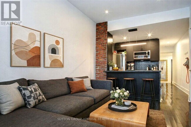 Photo du bâtiment - 177 Logan Ave