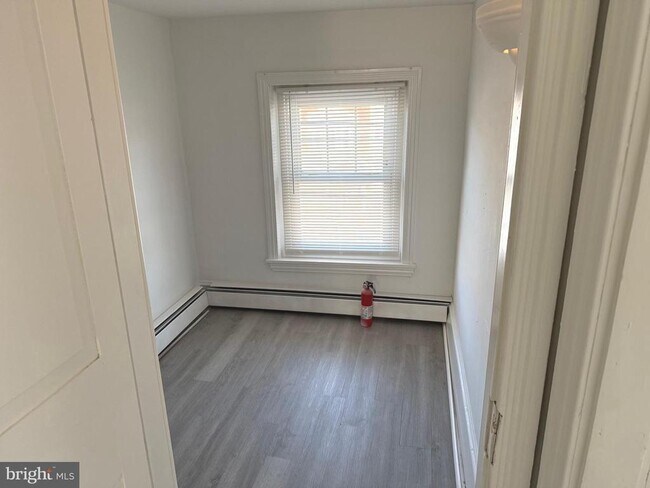 Foto del edificio - 134 N Main St