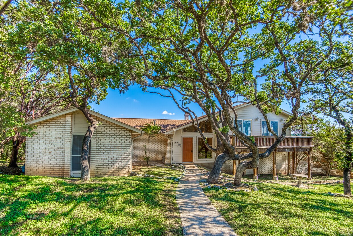 Primary Photo - 16202 Purple Sage Rd