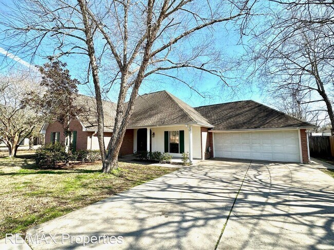 Foto del edificio - 3 br, 2 bath House - 14138 Troy Duplessis ...