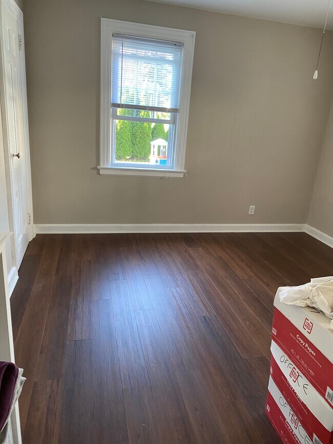 Foto del edificio - 136 Diamond Bridge Ave