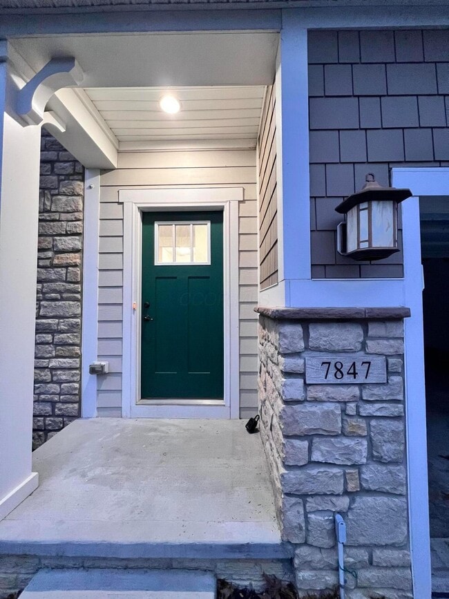 Foto del edificio - 7847 Aideen Ct