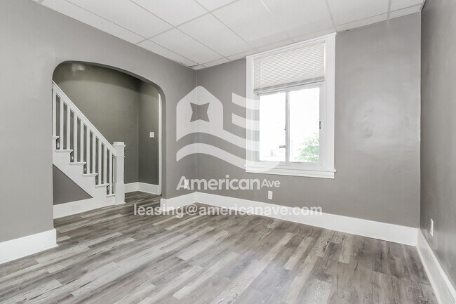 Foto del edificio - 2206 Harrison St