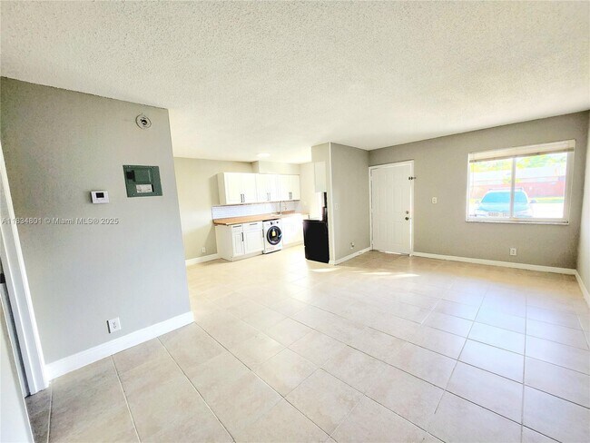 Foto del edificio - 191 SW 15th St