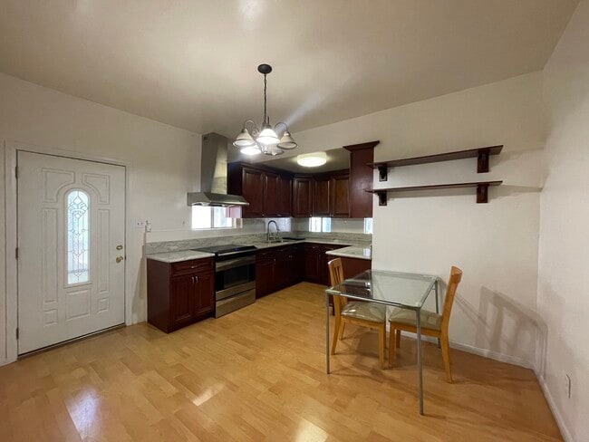 Kitchen - 1261 Colton St