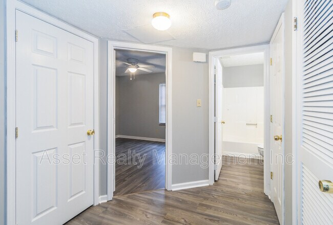 Foto del edificio - 4801 Cannon Ridge Dr