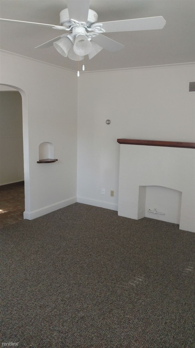 Building Photo - 1008 N 7th St