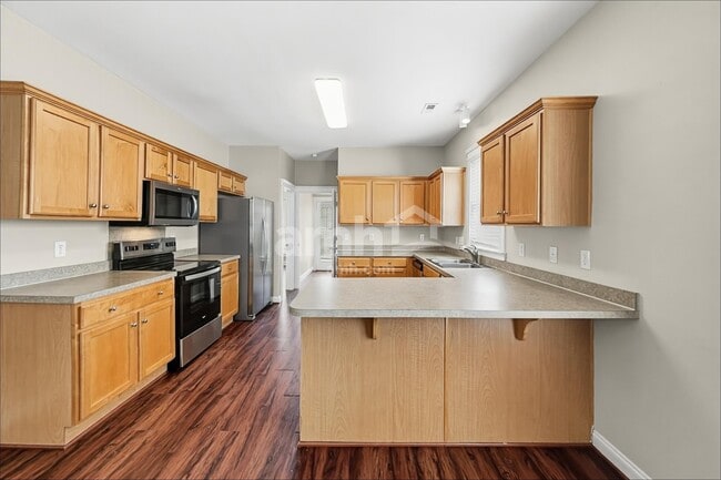 Building Photo - 13640 Swinton Rd