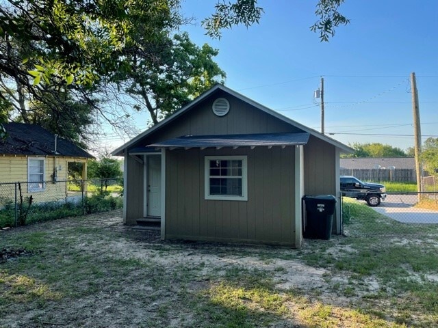 Foto del edificio - 2104 W Robbins St