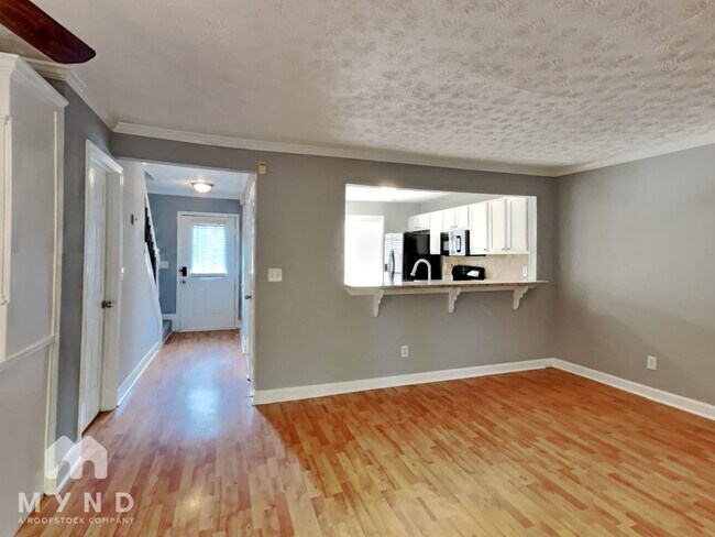 Foto del edificio - 3588 Kennesaw Station Dr