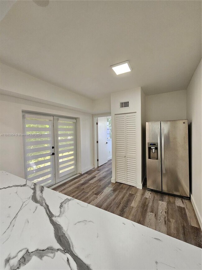 Foto del edificio - 10120 SW 171st St
