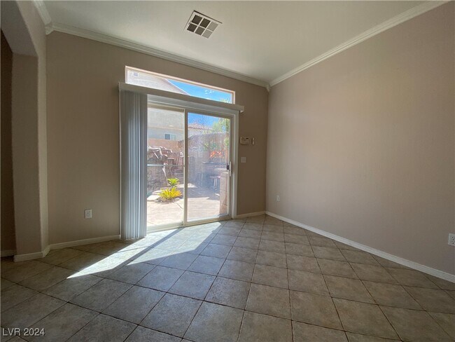 Foto del edificio - 9293 Adamshurst Ave