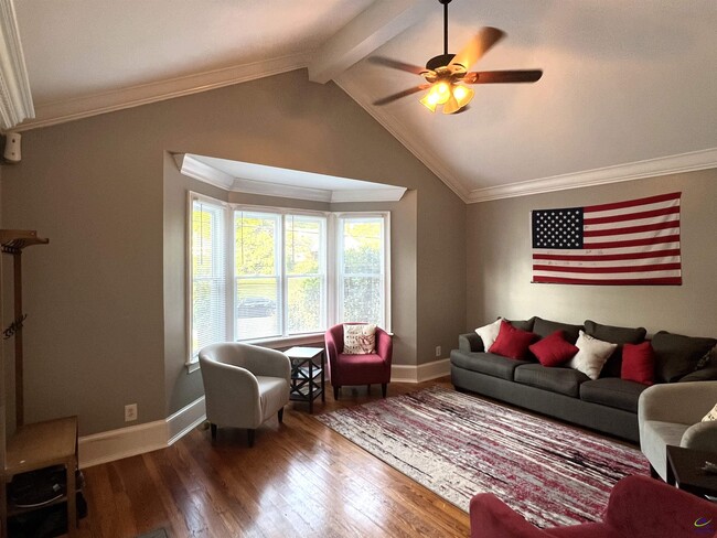 Foto del edificio - 3257 Ridge Ave