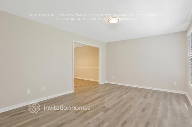 Foto del edificio - 2073 Kinridge Rd