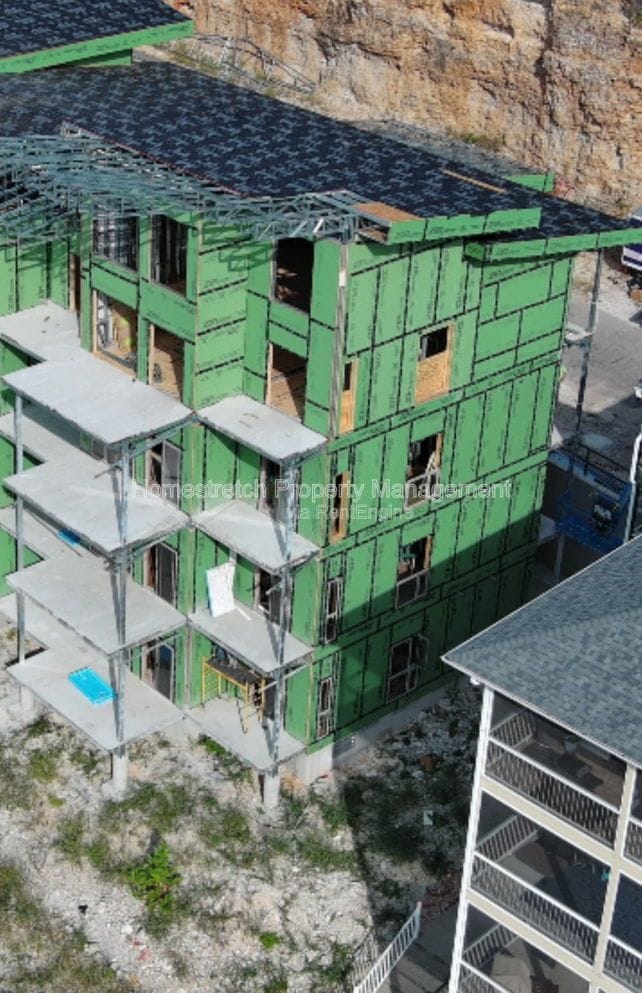 Foto del edificio - 5 Lake Rd