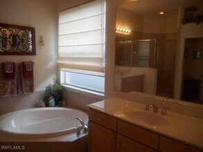 Building Photo - 4642 Baincrest Ct