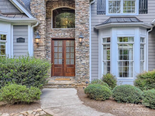 Foto del edificio - 4218 Ash Hollow Ln