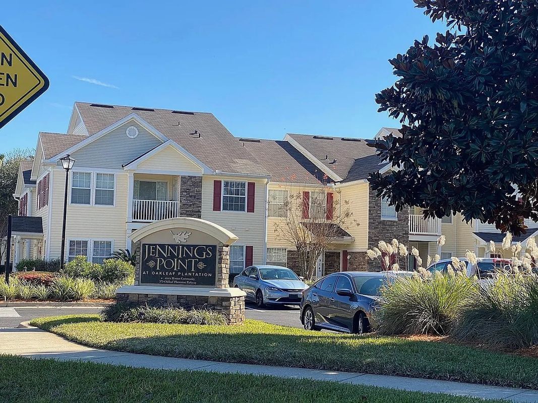 Foto del edificio - 575 Oakleaf Plantation Pkwy