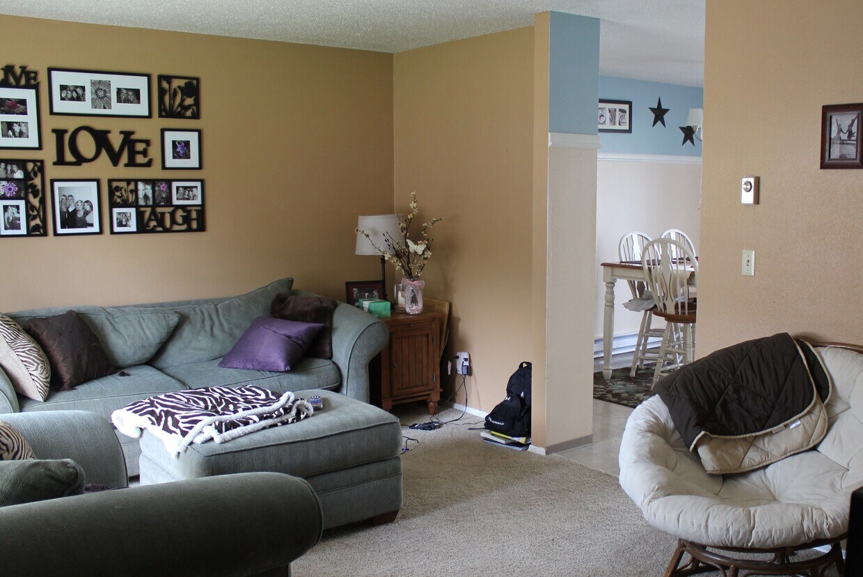 Building Photo - 1420 NW Deane St