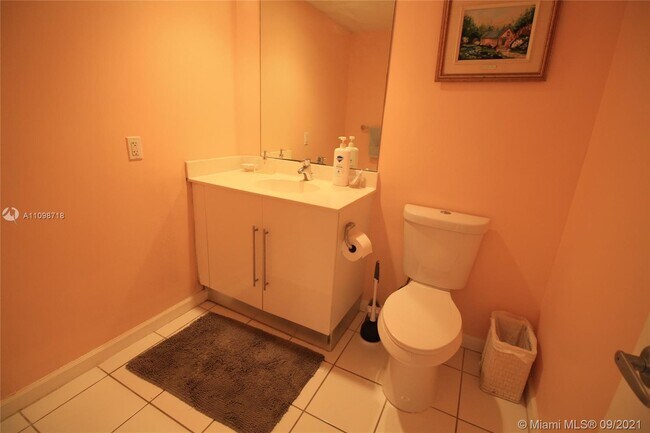 Building Photo - 3001 S Ocean Dr