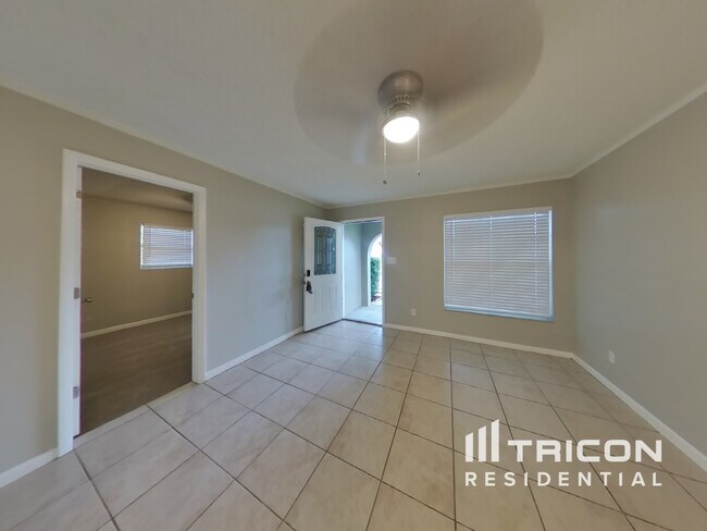 Foto del edificio - 704 Falkirk Ave