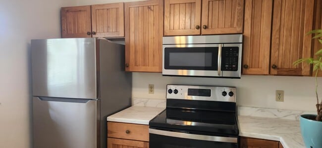 Foto del edificio - 6832 Palmetto Cir S