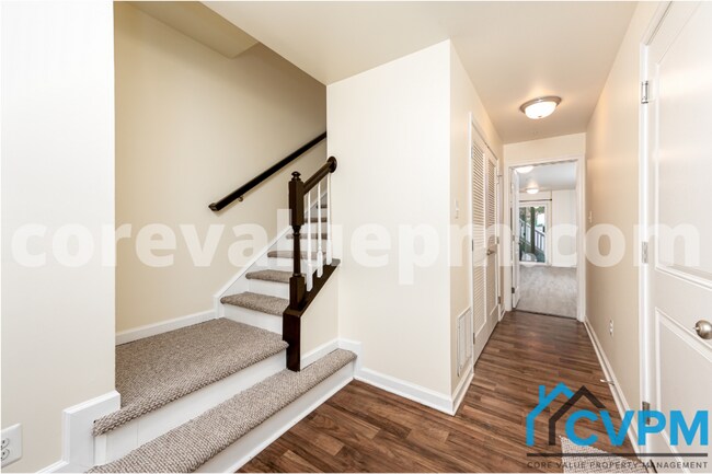 Building Photo - 7622 Timbercross Ln