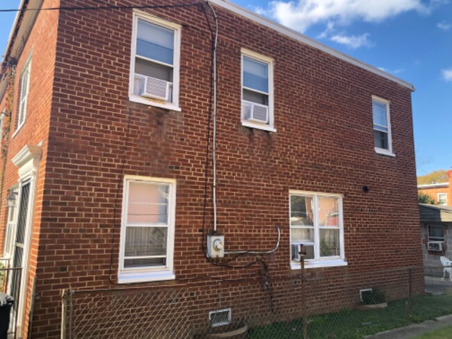 Building Photo - 6314 Morocco St