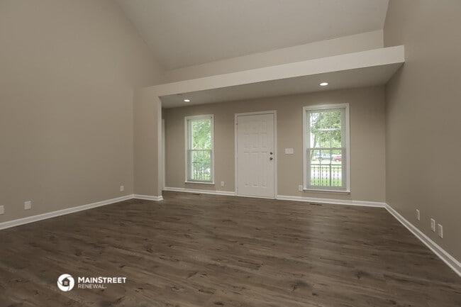 Building Photo - 2319 Centertree Dr