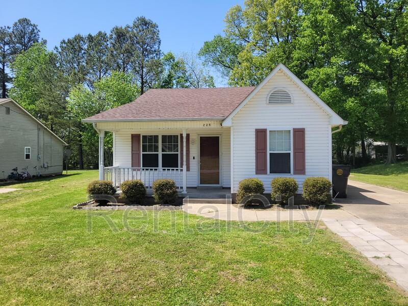 225 Longfellow Ave, Dyersburg, TN 38024 House Rental in Dyersburg, TN