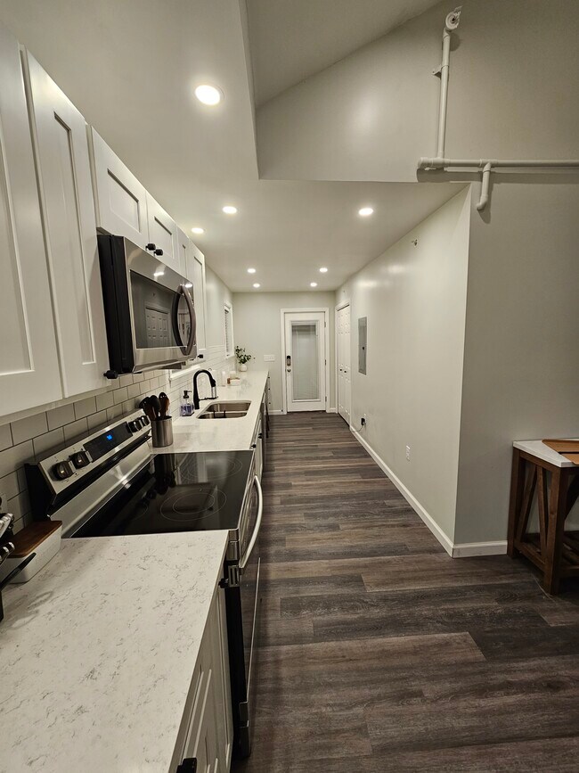 Foto del edificio - 58 Lafountain St