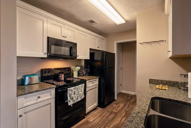 LEGENDS 2 BR | 2 BA - Kitchen - Legends at Armour Avenue