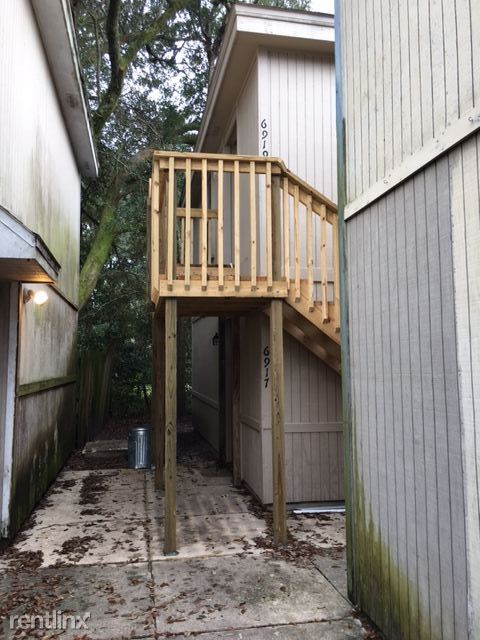 Foto principal - 6919 Weatherwood Dr